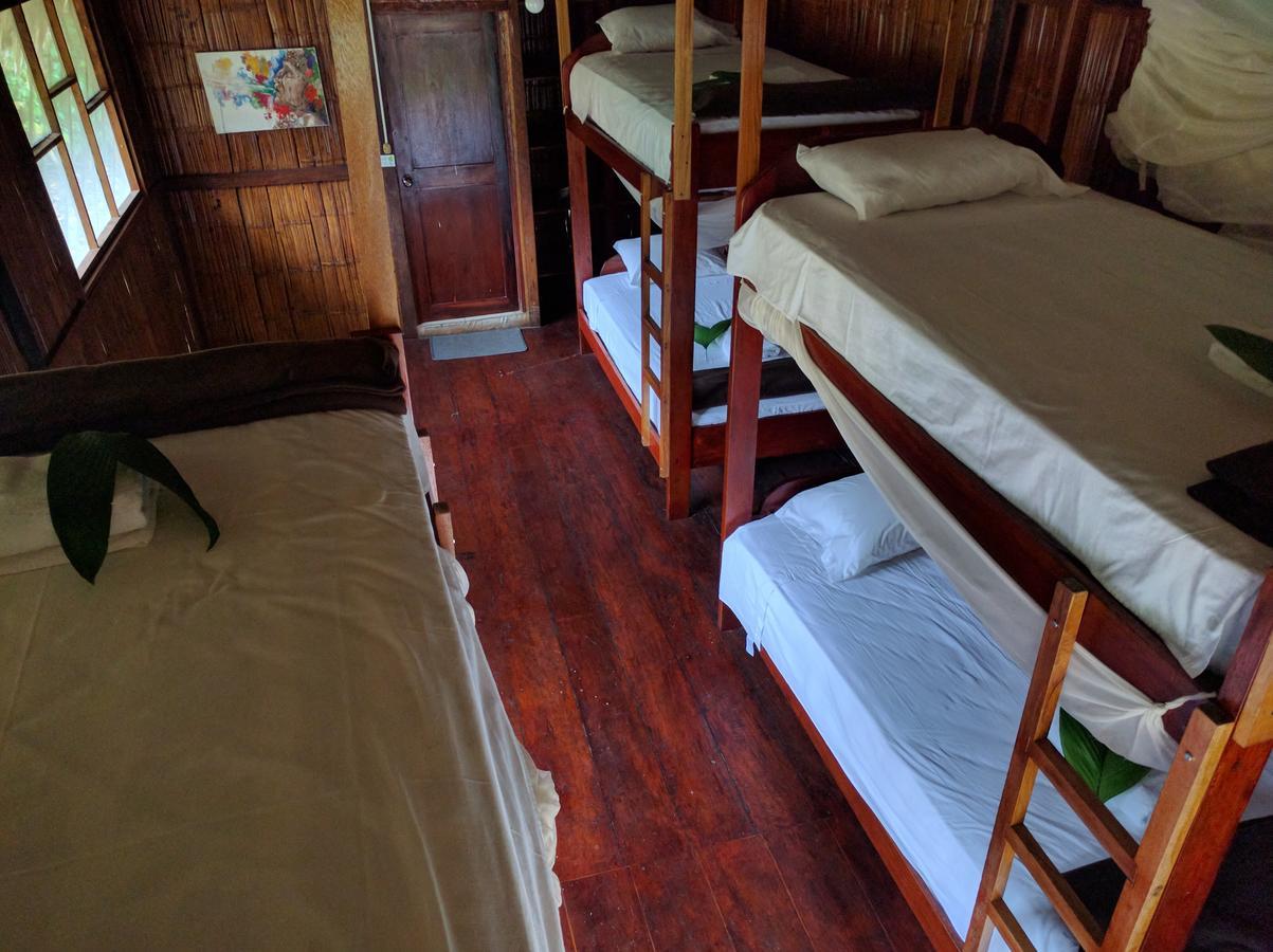 Green Forest Ecolodge Puerto Montufar Eksteriør bilde
